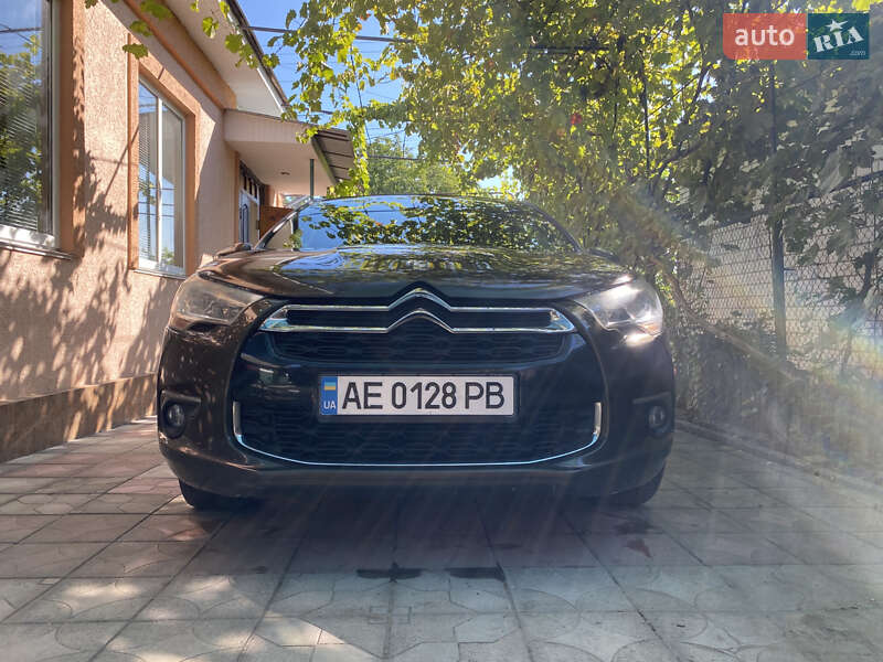 Хэтчбек Citroen DS4 2013 в Киеве