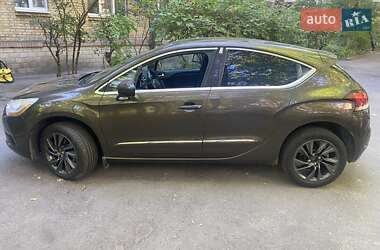 Хэтчбек Citroen DS4 2012 в 