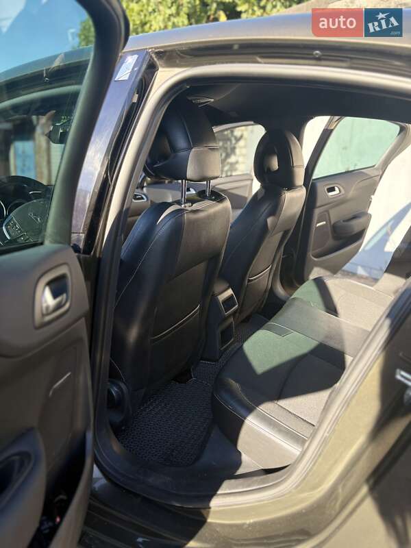 Хэтчбек Citroen DS4 2012 в Днепре