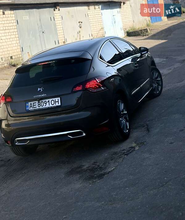 Хэтчбек Citroen DS4 2012 в Днепре