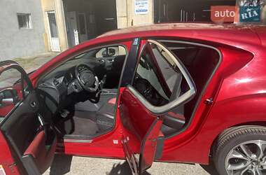 Хэтчбек Citroen DS4 2013 в 