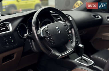 Хэтчбек Citroen DS4 2012 в 