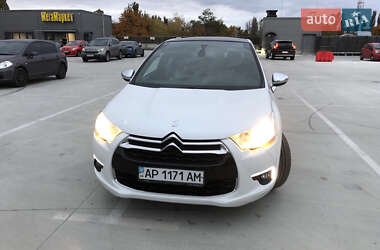 Хетчбек Citroen DS4 2014 в  фото 10 Хетчбек Citroen DS4 2014 в