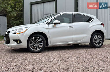 Хэтчбек Citroen DS4 2011 в 