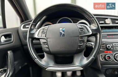 Хэтчбек Citroen DS4 2011 в 