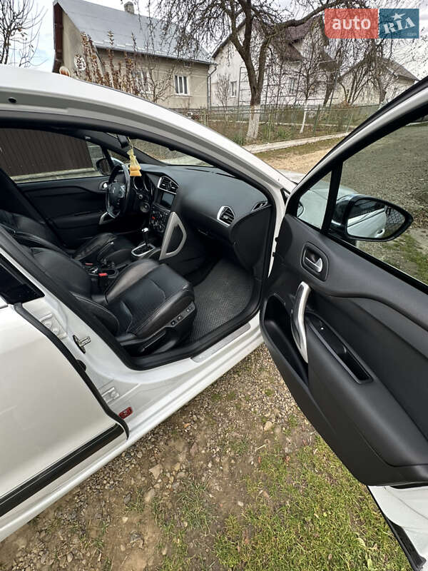 Хэтчбек Citroen DS4 2012 в Дрогобыче фото 6 Хэтчбек Citroen DS4 2012 в Дрогобыче