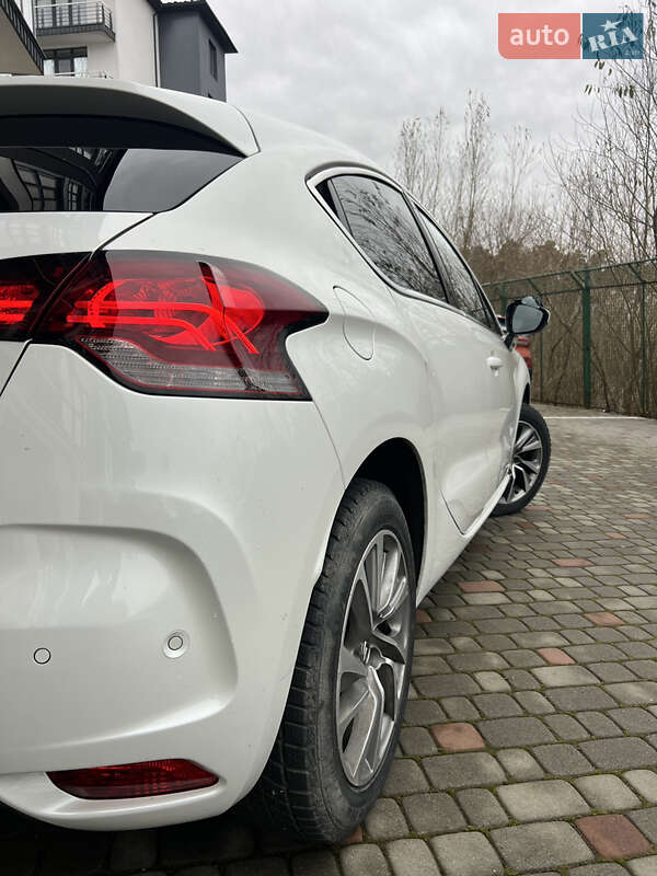 Хэтчбек Citroen DS4 2013 в Львове