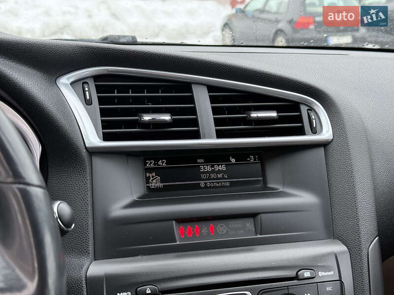 Хетчбек Citroen DS4 2012 в Стрию