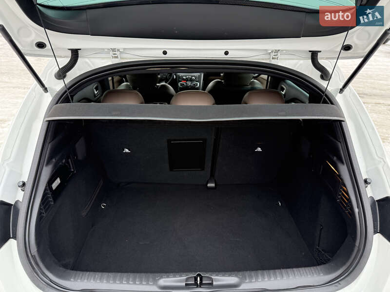 Хетчбек Citroen DS4 2012 в Стрию