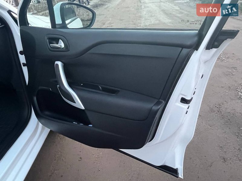 Хэтчбек Citroen DS4 2013 в Первомайске