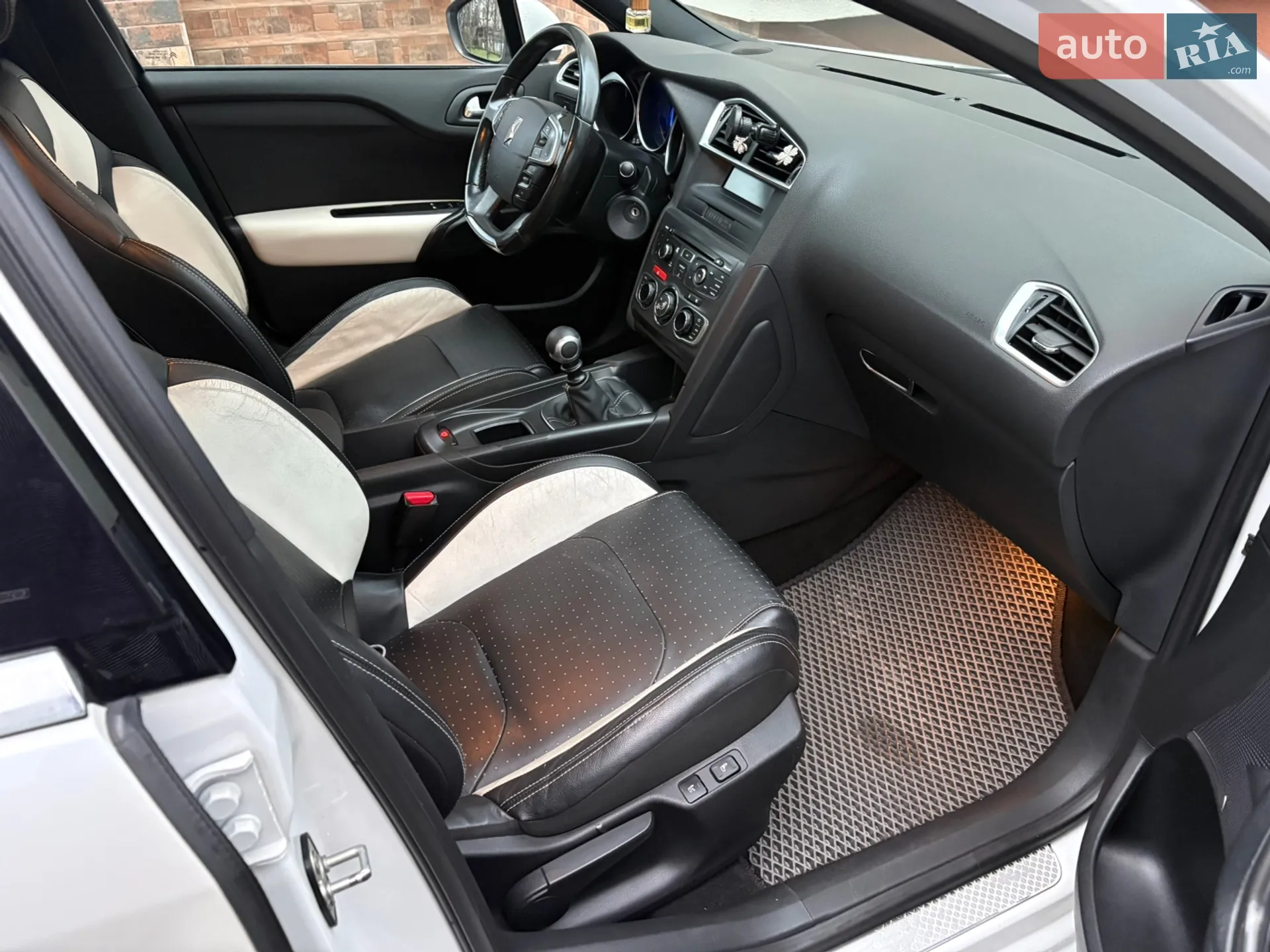 2011 Citroen DS4 - мініатюра 9