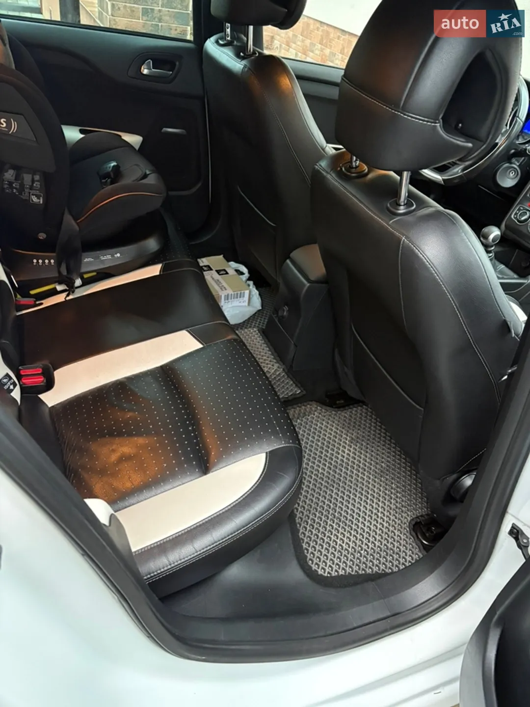 2011 Citroen DS4 - мініатюра 10