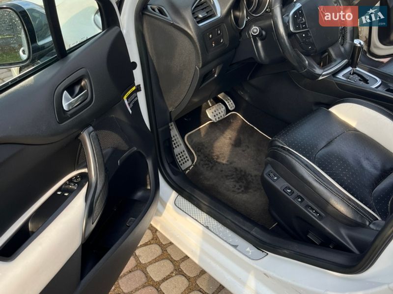 Хэтчбек Citroen DS4 2013 в Львове