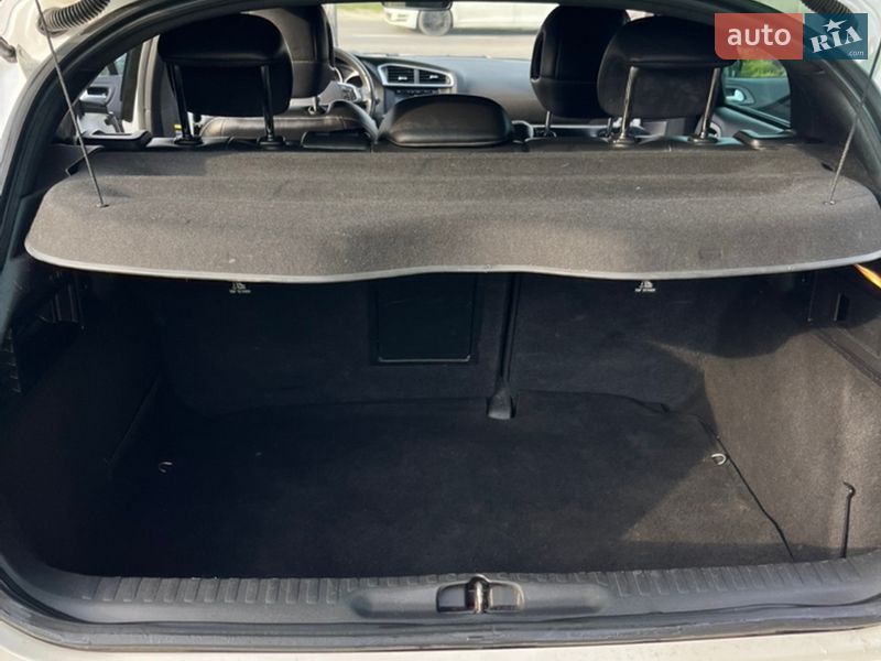 Хэтчбек Citroen DS4 2013 в Львове