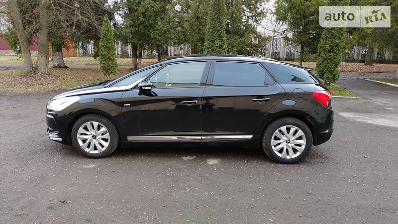 Хетчбек Citroen DS5 2014 в Дубні