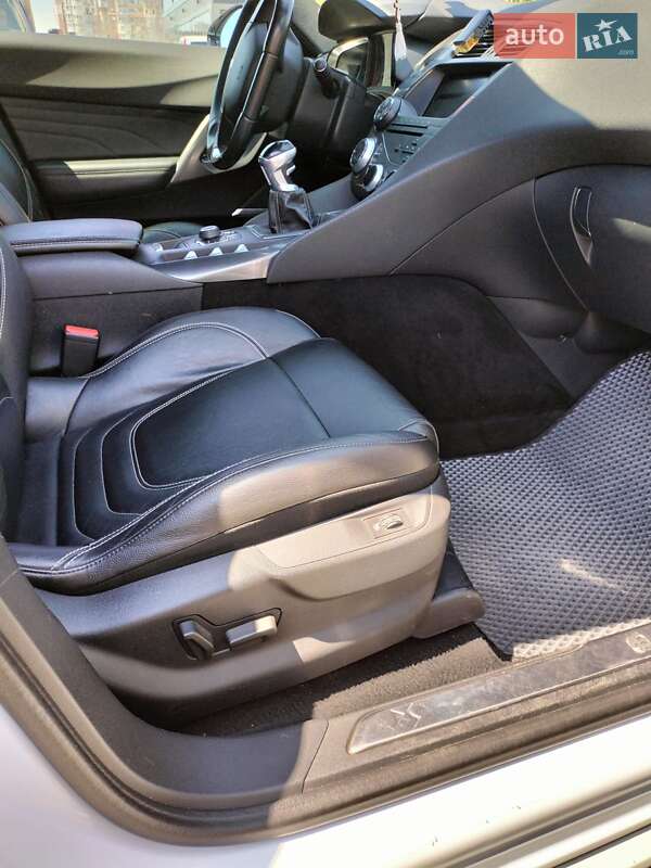 Хэтчбек Citroen DS5 2013 в Южном фото 18 Хэтчбек Citroen DS5 2013 в Южном