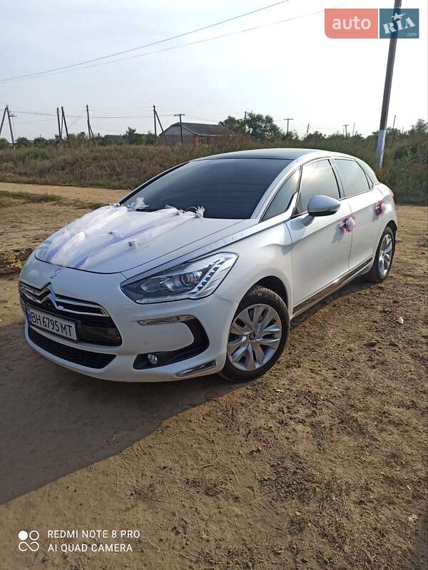 Хэтчбек Citroen DS5 2013 в Южном фото 7 Хэтчбек Citroen DS5 2013 в Южном