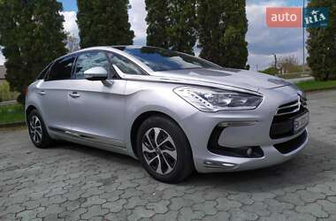 Хэтчбек Citroen DS5 2013 в 