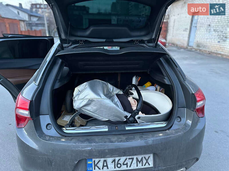 Хетчбек Citroen DS5 2013 в Дніпрі