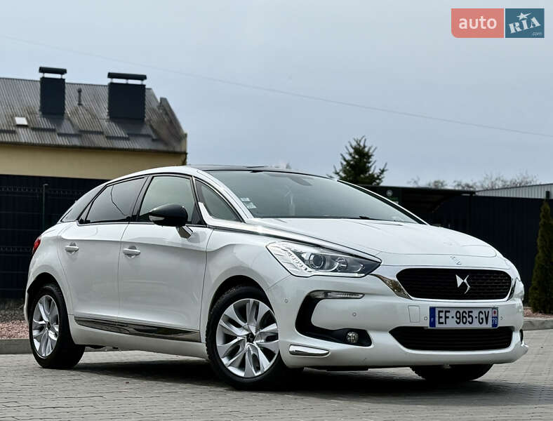 Хэтчбек Citroen DS5 2016 в 
