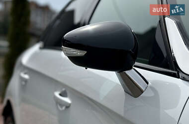 Хэтчбек Citroen DS5 2016 в 