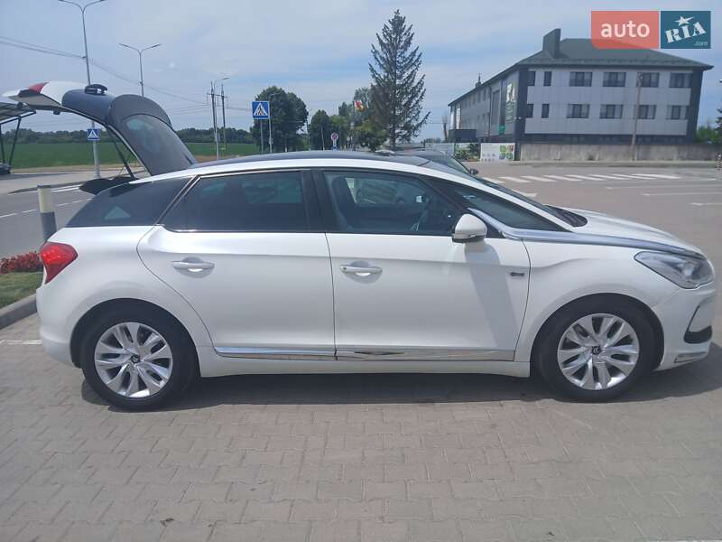 Хэтчбек Citroen DS5 2012 в Тернополе