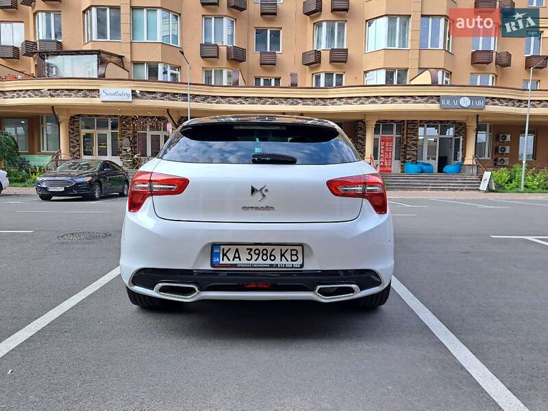 Хэтчбек Citroen DS5 2012 в Киеве