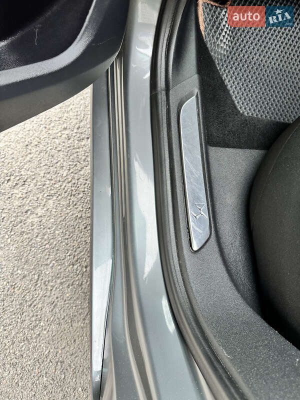 Хэтчбек Citroen DS5 2013 в Киеве