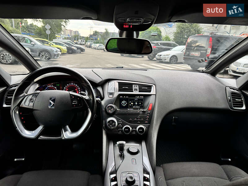 Хэтчбек Citroen DS5 2013 в Киеве