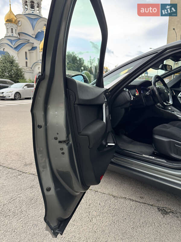 Хэтчбек Citroen DS5 2013 в Киеве