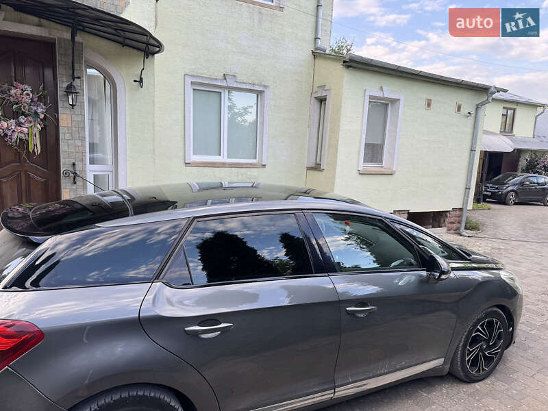 Хэтчбек Citroen DS5 2012 в Тернополе