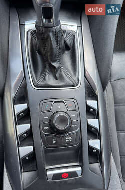 Хэтчбек Citroen DS5 2012 в 