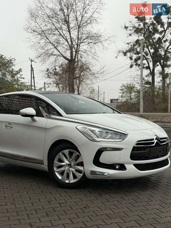 Хэтчбек Citroen DS5 2012 в Киеве фото 6 Хэтчбек Citroen DS5 2012 в Киеве