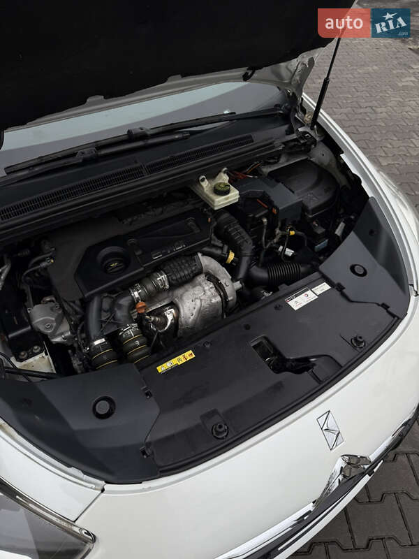 Хэтчбек Citroen DS5 2012 в Киеве фото 17 Хэтчбек Citroen DS5 2012 в Киеве