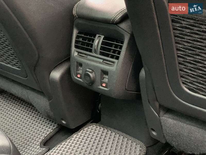 Хэтчбек Citroen DS5 2014 в Бердичеве фото 34 Хэтчбек Citroen DS5 2014 в Бердичеве