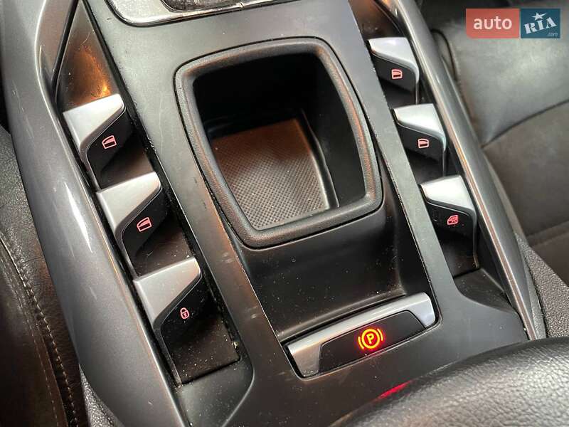 Хэтчбек Citroen DS5 2012 в Киеве