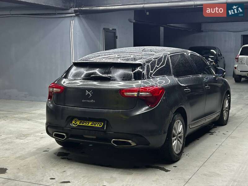 Хэтчбек Citroen DS5 2014 в Черновцах