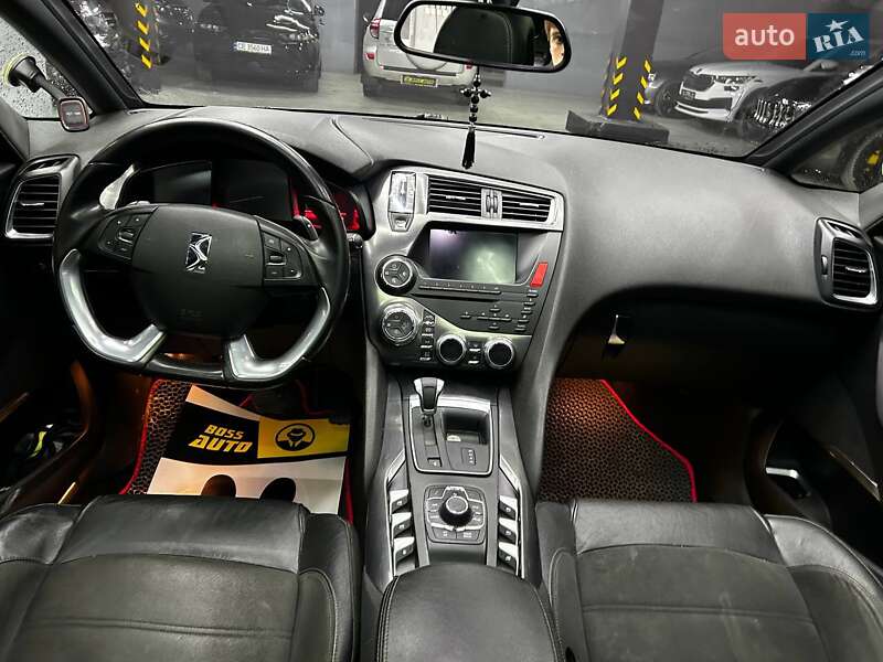 Хэтчбек Citroen DS5 2014 в Черновцах