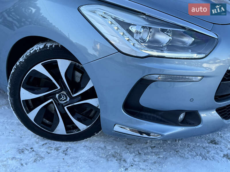 Хэтчбек Citroen DS5 2011 в Самборе