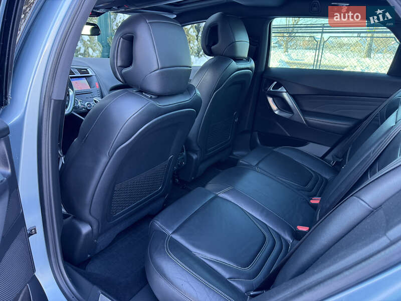 Хэтчбек Citroen DS5 2011 в Самборе