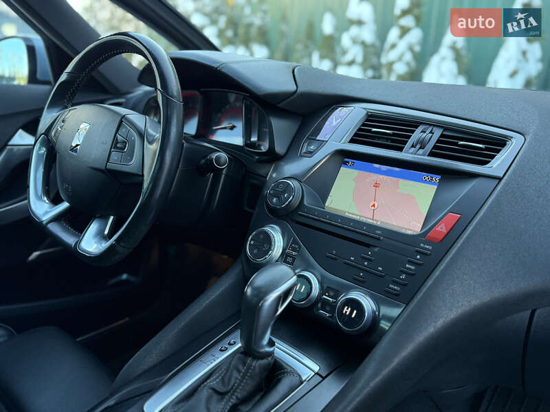 Хэтчбек Citroen DS5 2011 в Самборе