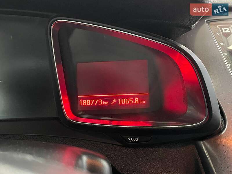 Хэтчбек Citroen DS5 2012 в Киеве фото 31 Хэтчбек Citroen DS5 2012 в Киеве