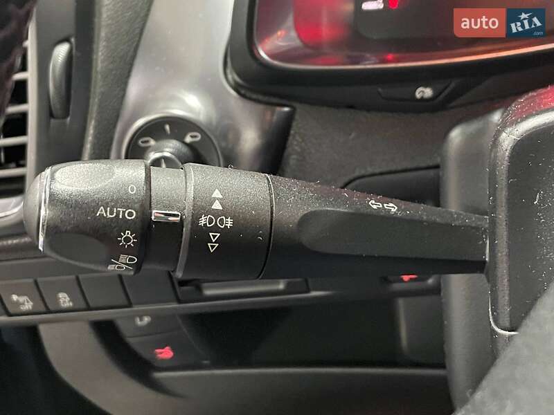 Хэтчбек Citroen DS5 2012 в Киеве фото 26 Хэтчбек Citroen DS5 2012 в Киеве