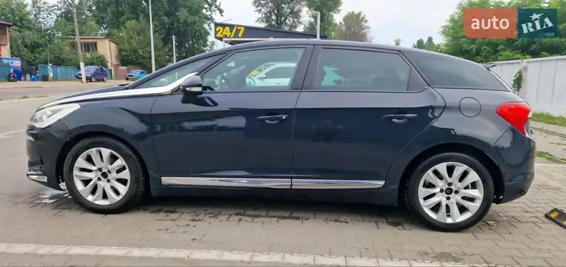 Citroen DS5