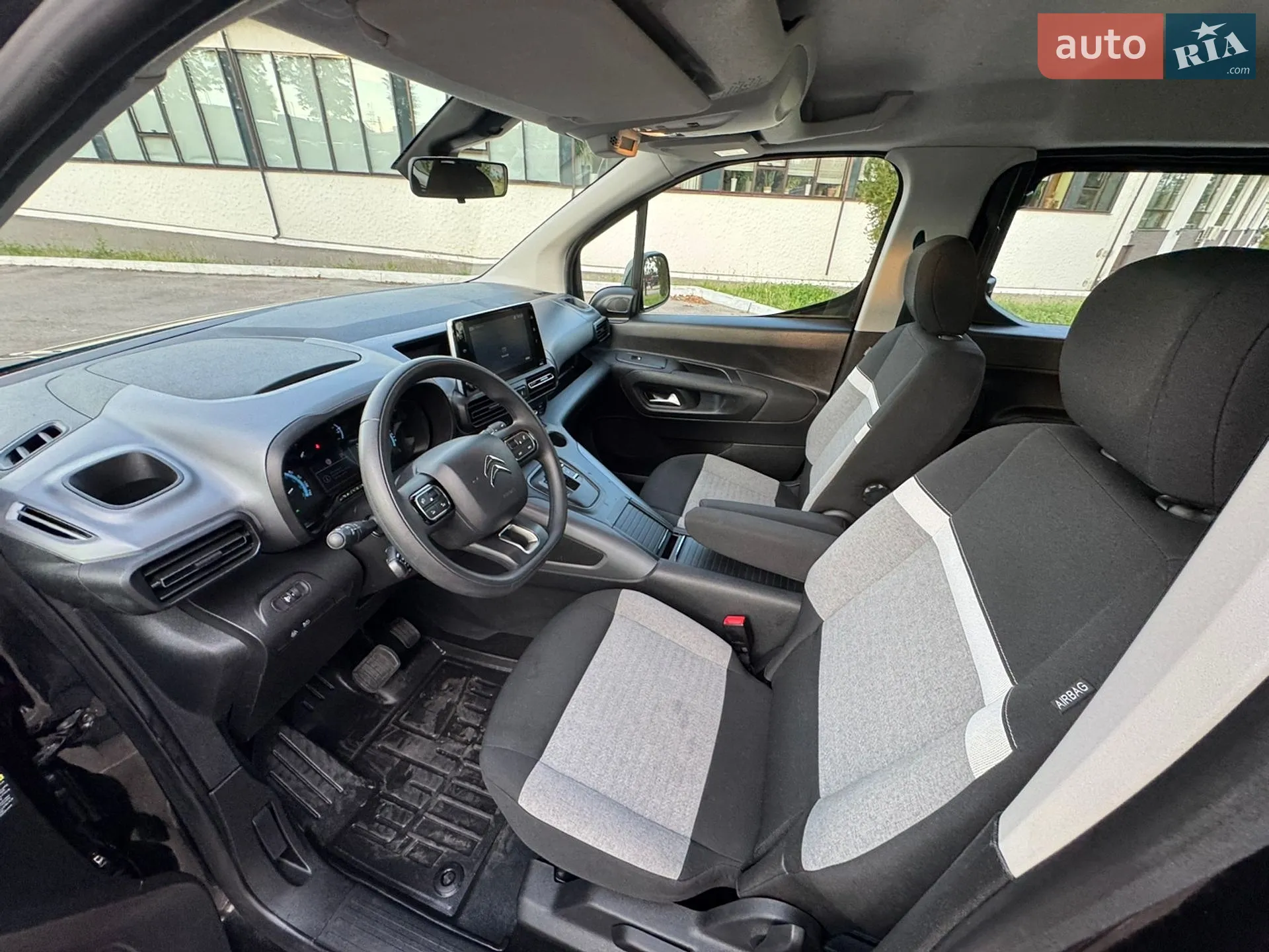 2023 Citroen Berlingo - мініатюра 26