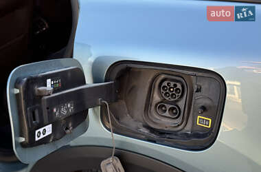 Хэтчбек Citroen e-C4 2022 в 