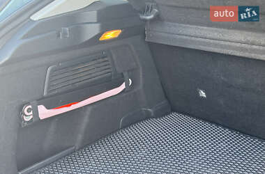 Хэтчбек Citroen e-C4 2022 в 