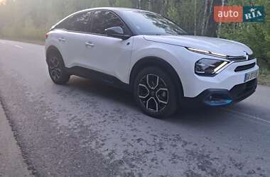 Хэтчбек Citroen e-C4 2021 в 