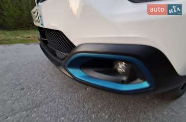 Хэтчбек Citroen e-C4 2021 в 
