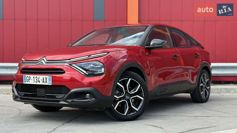 Хэтчбек Citroen e-C4 2023 в Киеве фото 3 Хэтчбек Citroen e-C4 2023 в Киеве
